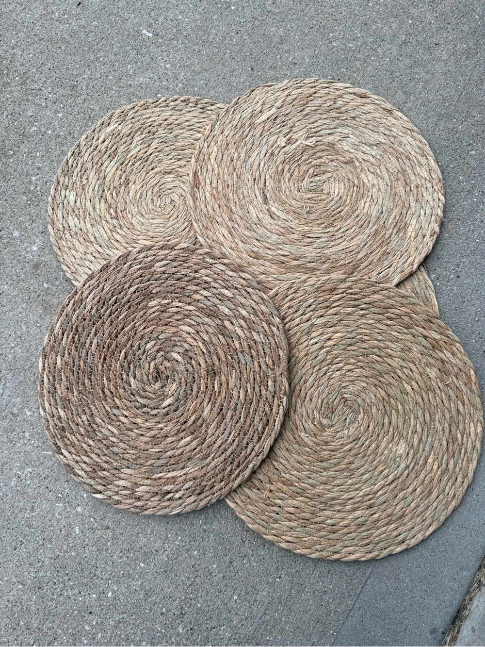 Set of 6 Woven Round Chargers – 13”